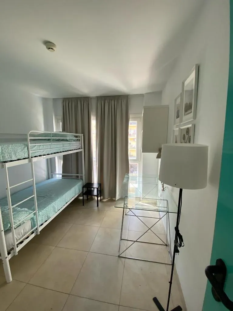 Residencia Universitaria Alboran Apartment Malaga
