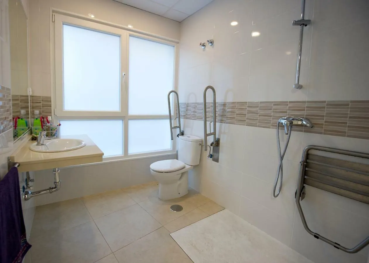 Residencia Universitaria Alboran Apartment Malaga